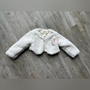 Lilax 2/9 2CM baby girl faux fur coat white christening jacket